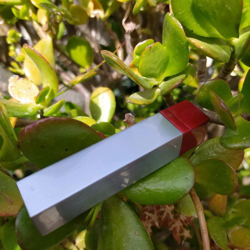 Vintage lighter in good condition, needs refilling