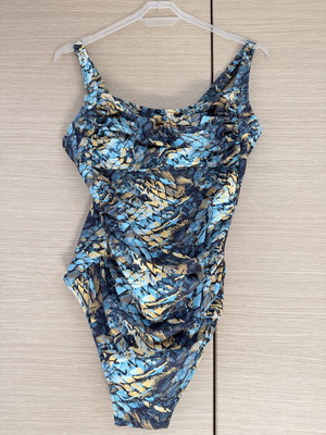 Solano Swimwear One-Piece Swimsuit XL like new, colorful