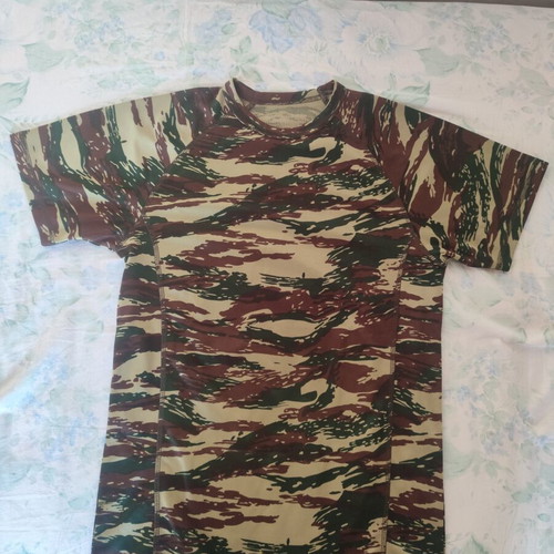 Military dry fit t-shirt like new
