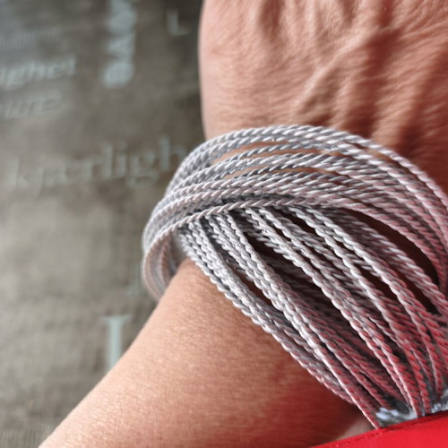 Metal bracelet, white