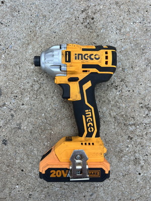 Ingco impact wrench 170nm with one battery