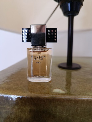 Modern Muse Chic Estée Lauder μίνι σπρέι 4ml καινούργιο