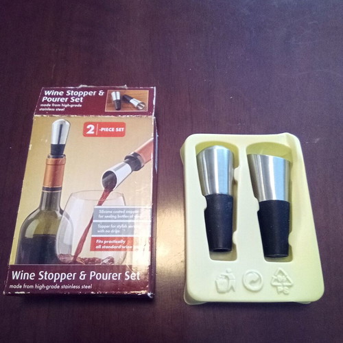 Wine Stopper and Pourer Set Stainless Steel