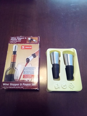Wine Stopper and Pourer Set Stainless Steel