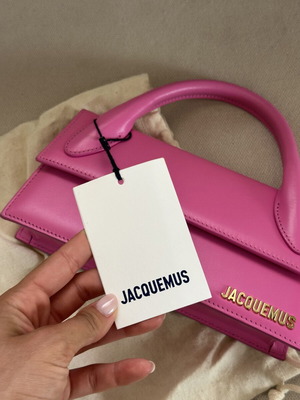 Jacquemus Le Chiquito Long τσάντα, νέον ροζ, χιαστί