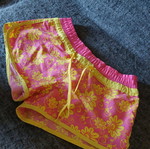 Beach shorts like new, size M, polyester