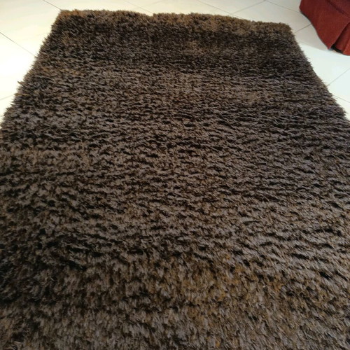 Dark brown rug with long dense pile like new 2.00x1.45