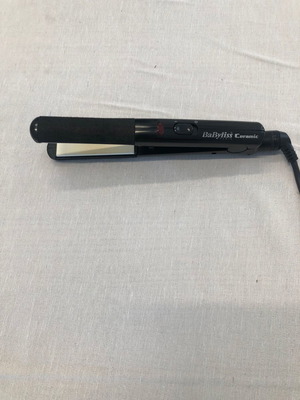 Ισιωτικό μαλλιών Babyliss μεταχειρισμένο με κεραμικές πλάκες 8,5x2,1 εκ.