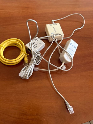 Splitters and telephone cables like new