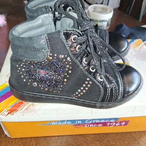 Arties leather anatomical boots for girls size 26 like new