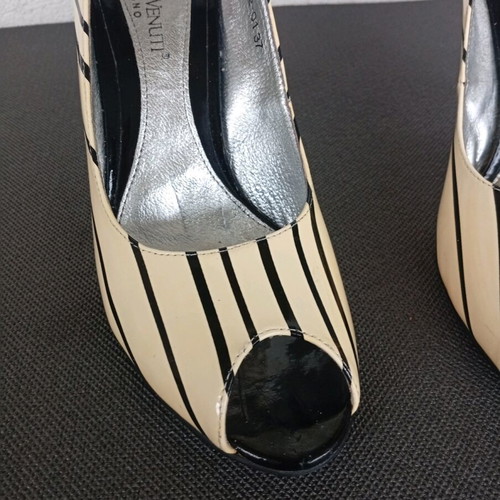 Roberto Venuti Milano Peep-Toe Patent Leather Striped Drip Heels No.37 Like New