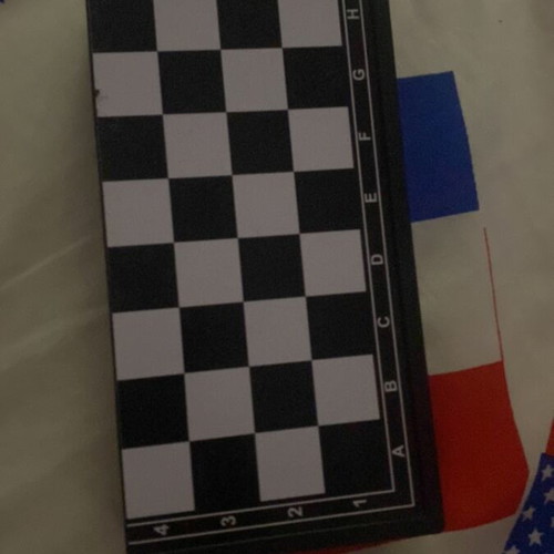 Magnetic chess set