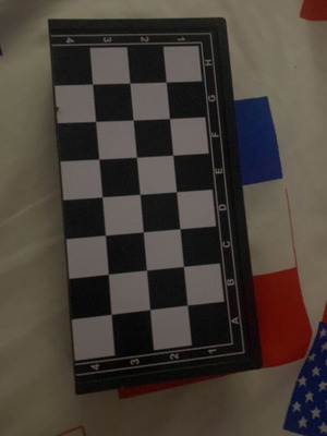 Magnetic chess set