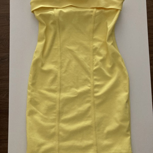 Strapless dress yellow Bershka like new