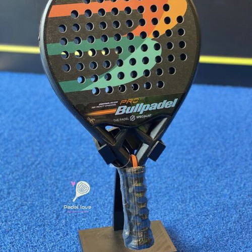Padel racket stand like new, high quality 3D printed black