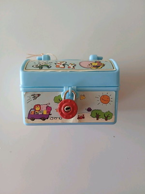 80s Vintage Piggy Bank new with key