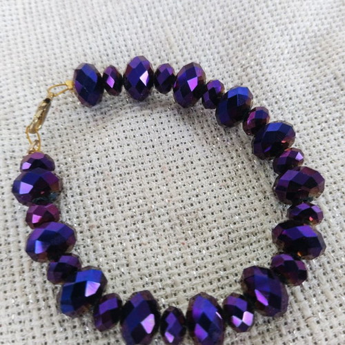 Bracelet new with purple crystals handmade