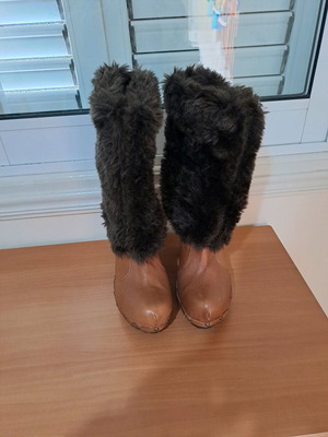 Boots women's brown leather size 38 like new
