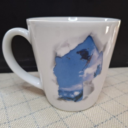 Illusion porcelain mug used
