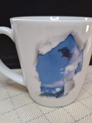 Illusion porcelain mug used
