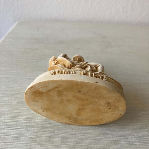 Roma Pieta alabaster decoration