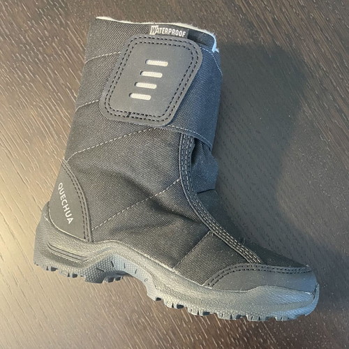 Children's boots size 27 unused, black with Velcro