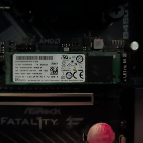 SK Hynix PC401 256GB NVMe M.2 SSD like new