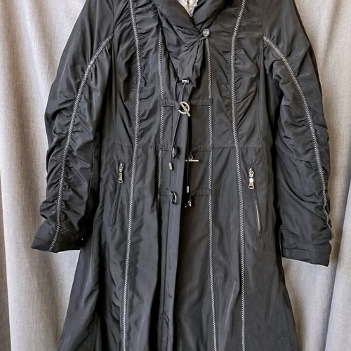 Coat jacket like new, very warm with dedicated collar, black size M