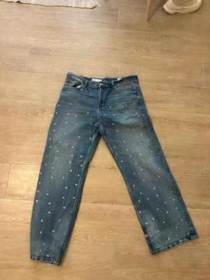 Zara Blue Denim Mom Fit Jeans Like New with Studs Details
