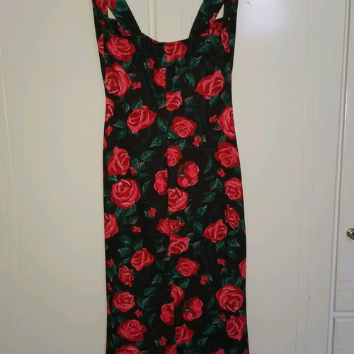 Dress with roses used, fitted, black and red, size S