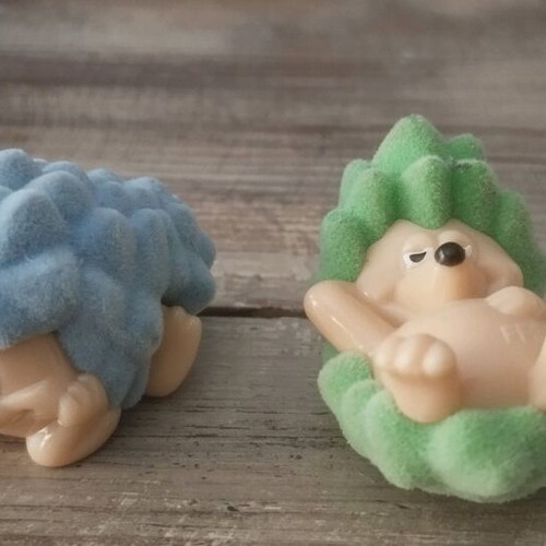Kinder Ferrero Minifigures Cuddly Easter Hedgehogs used, set of 2