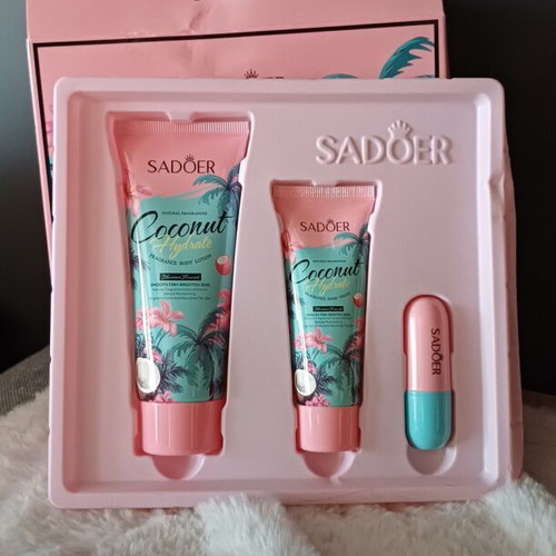 Body hydration set with coconut scent new