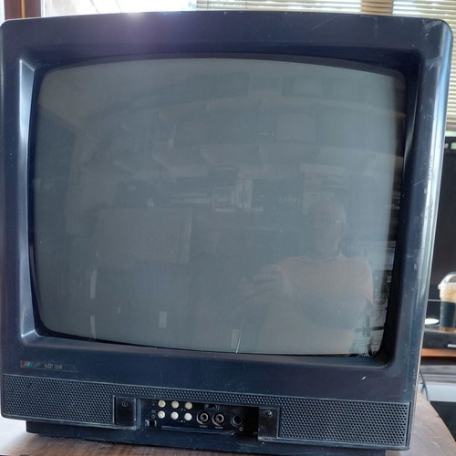 Telefunken MP168 17' TV used, works normally