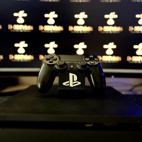 PlayStation 4 controller stand new, printed with PLA+