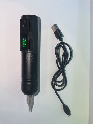 Μηχανή τατουάζ με οθόνη σαν καινούργια, πλήρες σετ 5V–12V