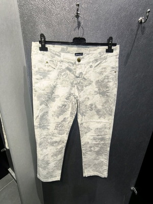 Esmara floral pants like new, size M-L