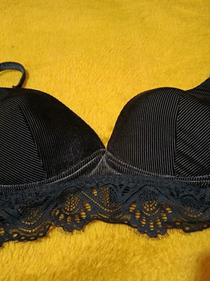 Tezenis bra size 85B used