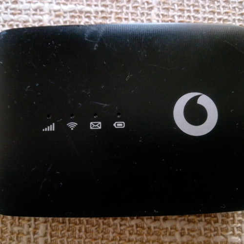 Vodafone R219t 4G WiFi Router like new