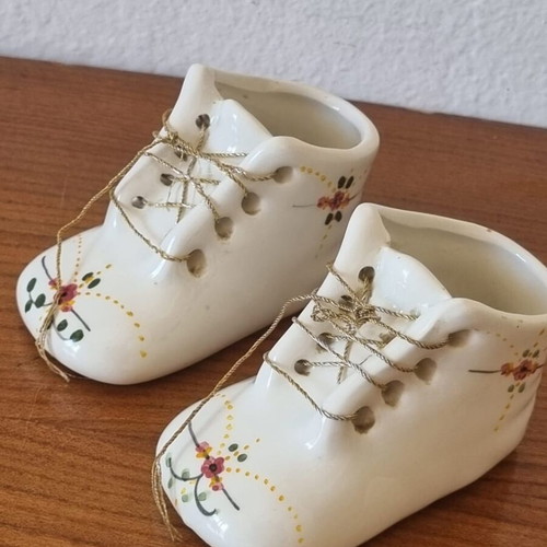 Porcelain Doll Shoes in excellent condition
