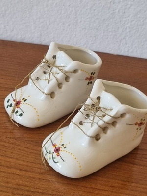 Porcelain Doll Shoes in excellent condition