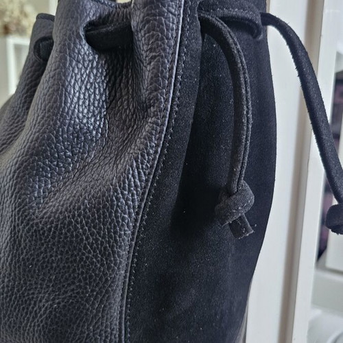 Park House leather crossbody bag like new, black