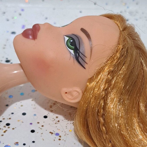 Bratz Sleep Over Meygan rare nude doll like new with minor flaws