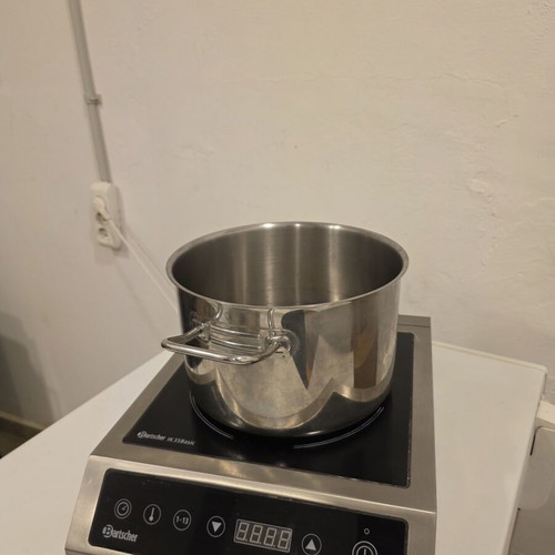 Bartscher professional induction cooktop 3500W