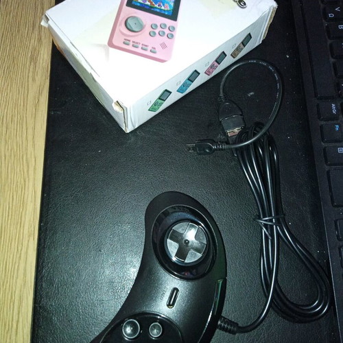Παιχνιδομηχανή Sega με 100 παιχνίδια και τηλεχειριστήριο καινούργιο