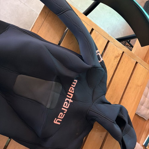 7mm Mantaray Yamamoto wetsuit used, for person up to 1.80m and 90kg