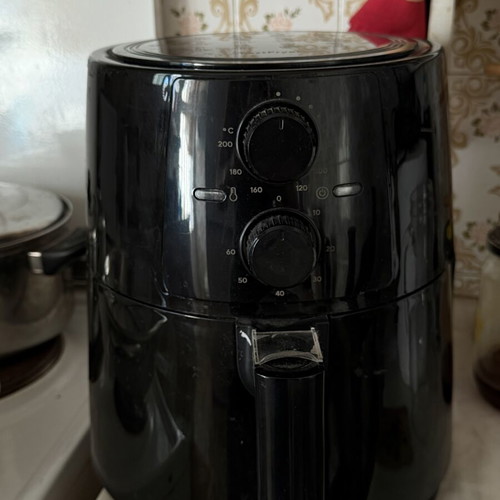 Kumtel Air Fryer like new