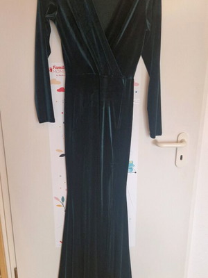 Velvet dress Nash green like new, size L