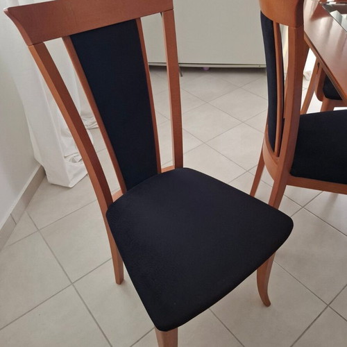 Dining set cherry wood and glass table with 6 chairs like new
