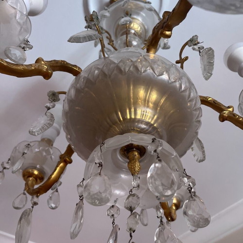 Classic chandelier like new with five lamps
