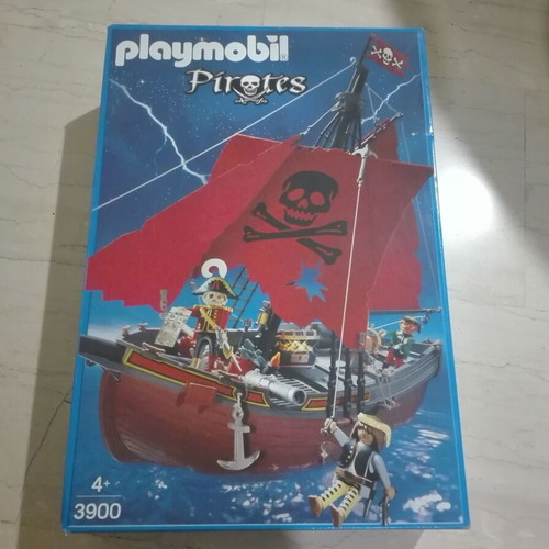Playmobil vintage pirate new in original packaging